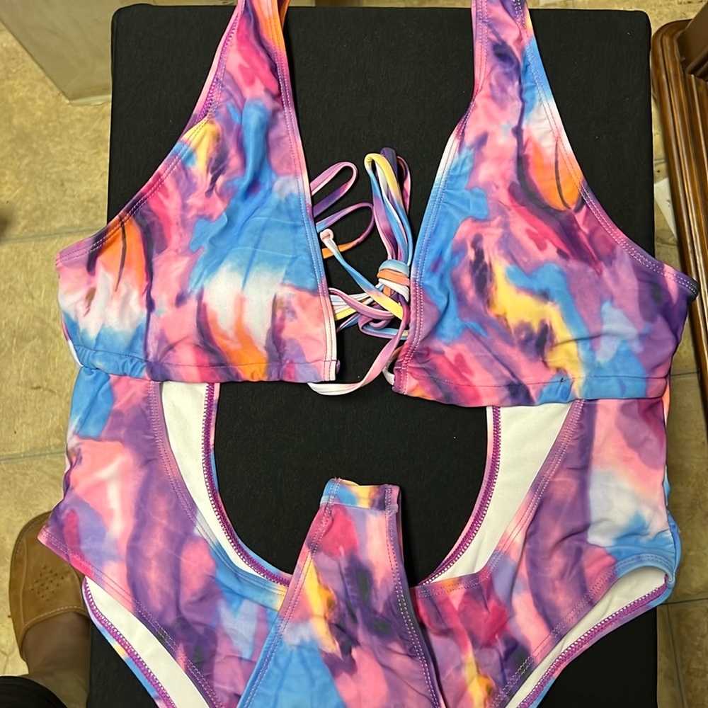 Extra large multicolored, bathing suit
